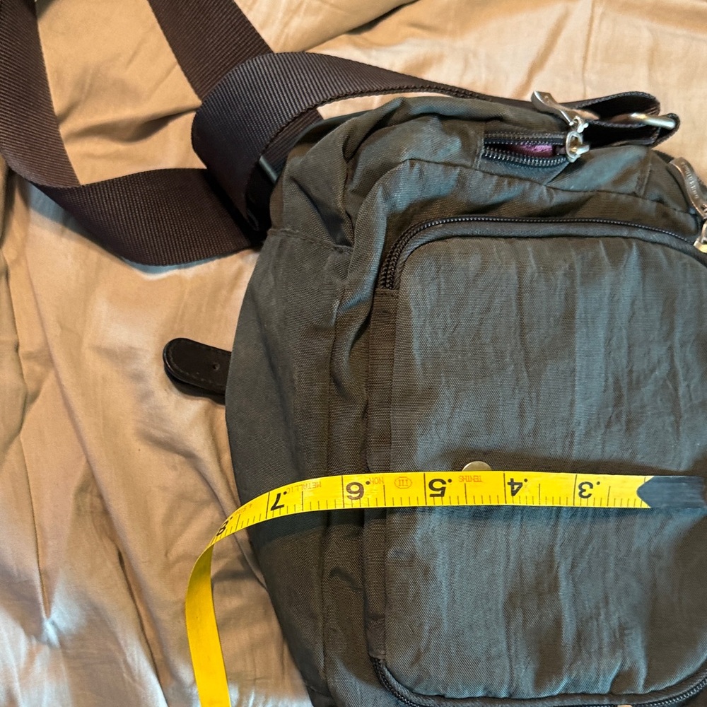 Baggallini Gray Crossbody Bag - Picture 6 of 6